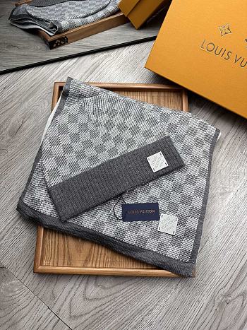 Fortok Louis Vuitton Damier Hat + Scarf Set Grey 