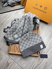 Fortok Louis Vuitton Damier Hat + Scarf Set Grey  - 5