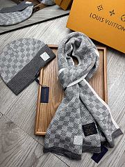 Fortok Louis Vuitton Damier Hat + Scarf Set Grey  - 6