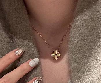Fortok Van Cleef & Arpels Four-leaf Clover Necklace Gold/Silver/Gold Rose