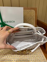 Fortok Bottega Veneta White Small Andiamo Bag 25x22x10cm - 3