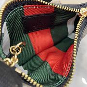 Fortok Gucci GG Emblem Key Case Beige & Black 819113 12x.7.5cm - 4