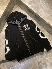 Fortok Louis Vuitton Logo Zipper Hooded Long-sleeved Jacket Black - 4
