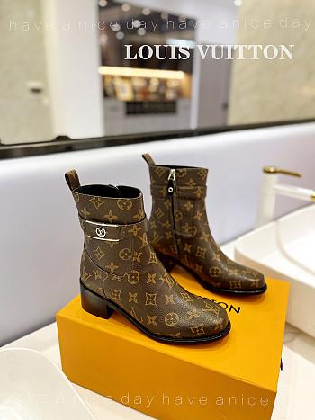 Fortok Louis Vuitton Martin Boots Brown Monogram 