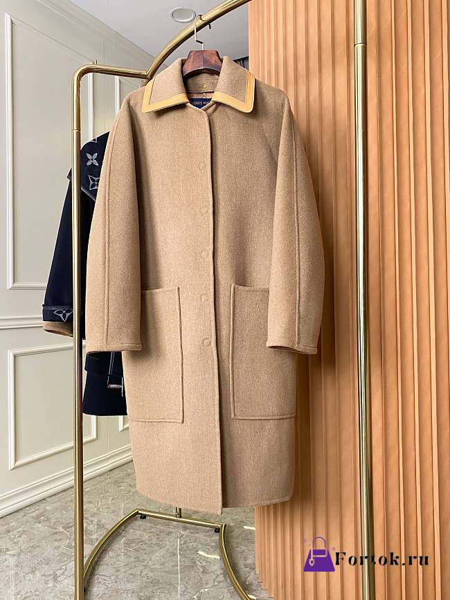 Fortok Louis Vuitton Detachable Collar Double-sided Coat Beige - 1