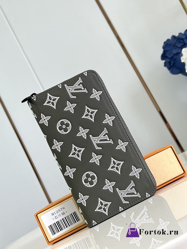 Fortok Louis Vuitton Zippy Wallet Horizontal Olive Green M12578 21x2.5x10cm - 1