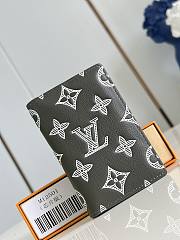 Fortok Louis Vuitton Pocket Wallet Olive Green M12501  7.5x11.1x1cm - 1