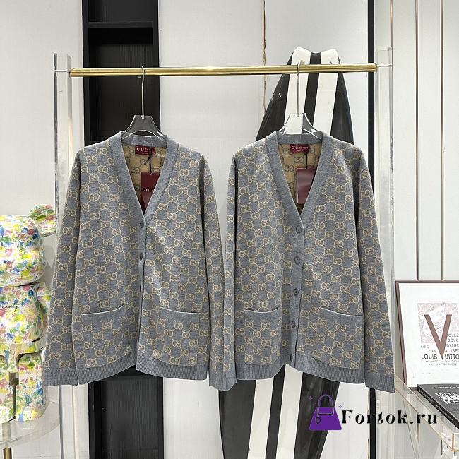 Fortok Gucci Reversible GG Wool Jacquard Cardigan Grey & Biege  - 1