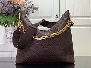 Fortok Louis Vuitton Coussin Hobo MM Bag Chocolat M12072 33x10x38cm  - 1