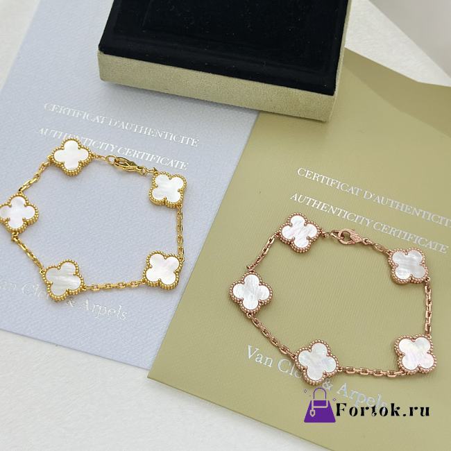 Fortok Van Cleef & Arpels White Four-leaf Clover Bracelet in Gold/Rose Gold - 1
