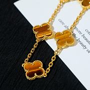 Fortok Van Cleef & Arpels Gold Four-leaf Clover Bracelet in Gold - 3