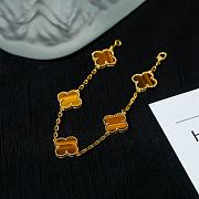 Fortok Van Cleef & Arpels Gold Four-leaf Clover Bracelet in Gold - 2