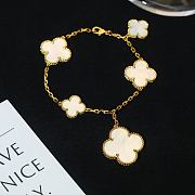 Fortok Van Cleef & Arpels White Magic Alhambra Bracelet In Gold - 1