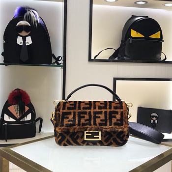 Fortok Fendi Iconic Baguette Medium Handbag Brown & Black 28x6x16cm