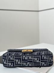 Fortok Fendi Baguette Dark Blue FF Chenille Bag 8579A 27x6x15cm - 6