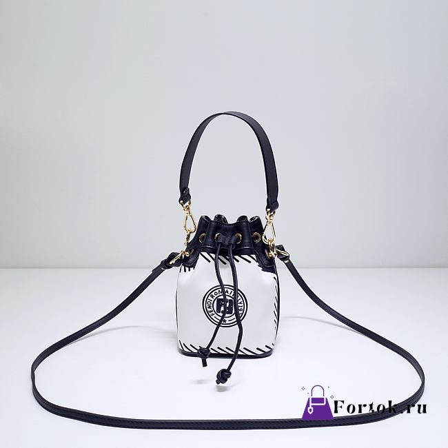 Fortok Fendi Mon Tresor Small Bucket Bag White Glazed Canvas 11.5x10x18cm - 1