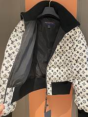 Fortok Louis Vuitton 24 Old Flower Down Jacket White & Black - 5