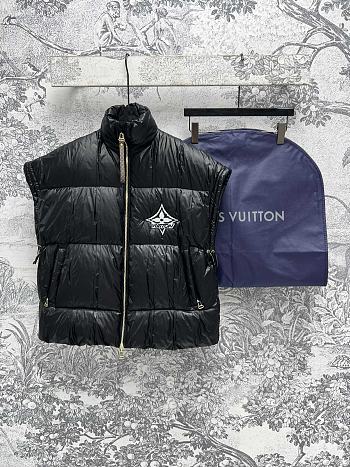 Fortok Louis Vuitton Drawstring Detail Technical Puffer Gilet 