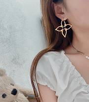 Fortok Louis Vuitton Four-leaf Clover Hollow Twist Earrings - 6