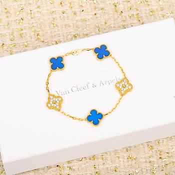Fortok Van Cleef & Arpels Blue Diamond Five-Flower Bracelet