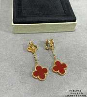 Fortok Van Cleef & Arpels Two Red & Gold Four-leaf Clover Earrings - 5
