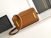Fortok Givenchy Anyigona Cube Handbag Brown 13x19x22cm - 3