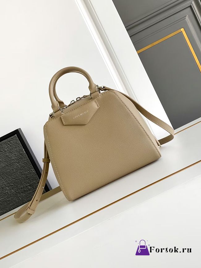 Fortok Givenchy Anyigona Cube Handbag Beige 13x19x22cm - 1