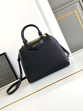 Fortok Givenchy Anyigona Cube Handbag Black 13x19x22cm
