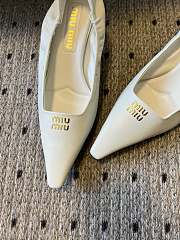 Fortok Miu Miu 25SS Pointed High Heels White Leather - 3