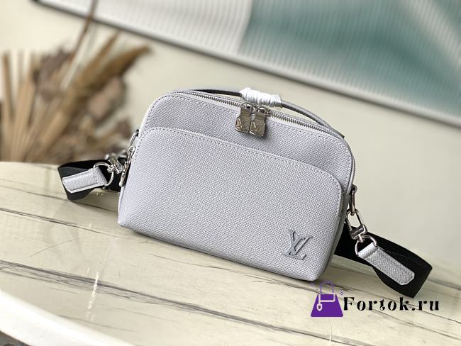 Fortok Louis Vuitton Avenue Messenger Bag Grey M11657 22.5x15.5x7.5cm - 1