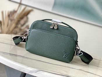 Fortok Louis Vuitton Avenue Messenger Bag Green M11657 22.5x15.5x7.5cm