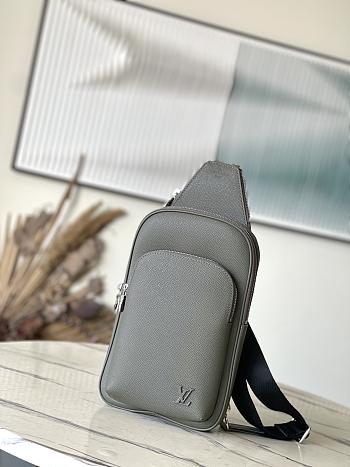 Fortok Louis Vuitton Slingbag Green M30973 20x31x7cm