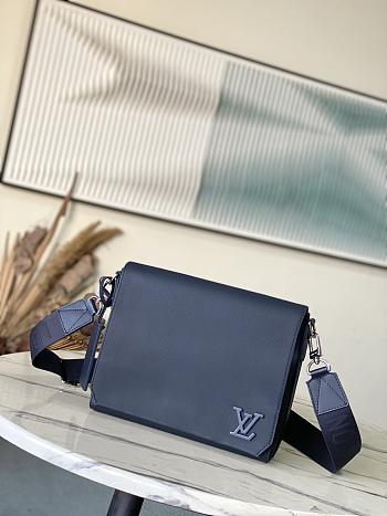 Fortok Louis Vuitton Takeoff Messenger MM Bag Dark Blue M11599 28x24x10cm 