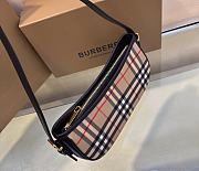 Fortok Burberry Vintage Check Calfskin Sling Archive Beige Black 26x6x12cm - 5