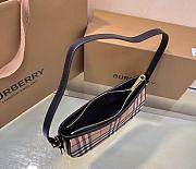 Fortok Burberry Vintage Check Calfskin Sling Archive Beige Black 26x6x12cm - 4