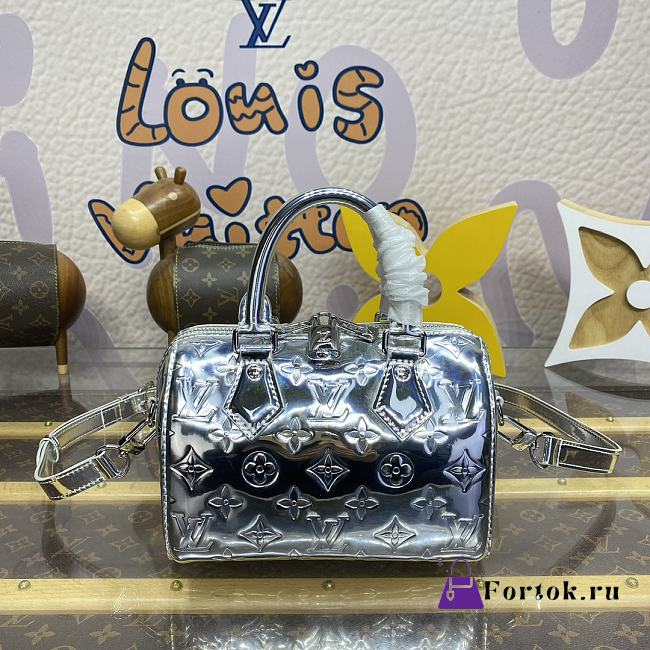 Fortok Louis Vuitton Speedy Bandoulière 20 Bag Silver Monogram Miroir M11987 20.5x12x13.5cm - 1