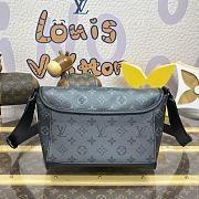 Fortok Louis Vuitton Pulse Messenger Bag Black Monogram Eclipse Canvas M12681 26.6x11x17cm - 4