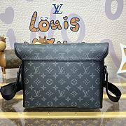 Fortok Louis Vuitton Messenger PM Voyager Bag Black Monogram Eclipse Canvas M40511 33x22.5x11cm - 4
