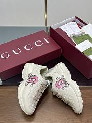 Fortok Gucci Rhyton Poink Iconic G 1921 Print Sneakers - 5