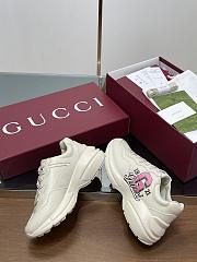 Fortok Gucci Rhyton Poink Iconic G 1921 Print Sneakers - 3