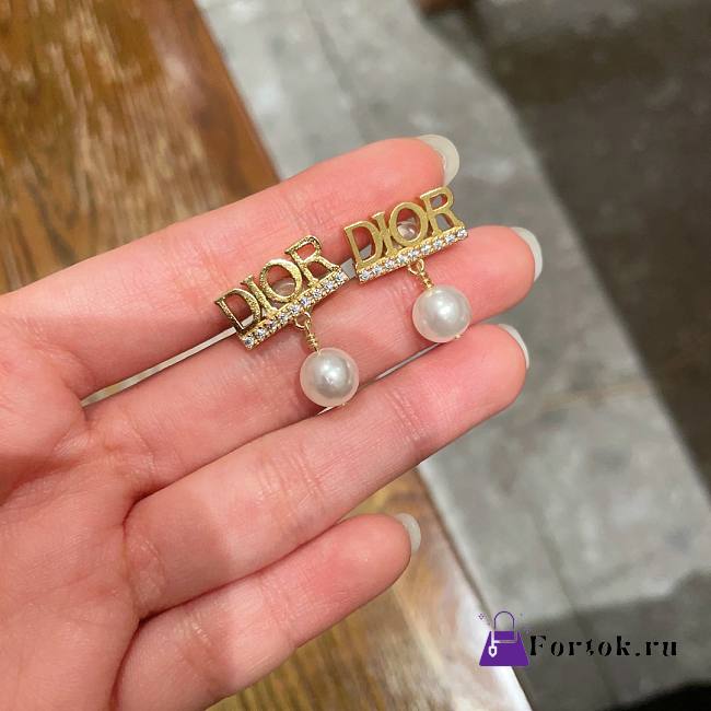 Fortok Dior Revolution White Pearl Earrings  - 1