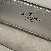 Fortok Valentino Garavani Loco Metallic Daisy Small Shoulder Bag 20x11x5cm - 6