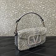 Fortok Valentino Garavani Loco Metallic Daisy Small Shoulder Bag 20x11x5cm - 2