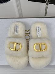Fortok Dior 24S Furry Slippers White - 1