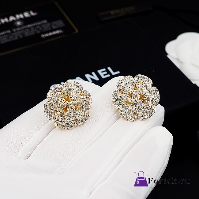 Fortok Chanel Camellia Earrings With Diamonds Gold - 1