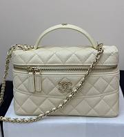 Fortok Chanel 25C Box Bag White 17×19.5×5cm - 1