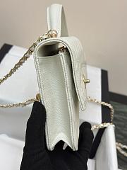 Fortok Chanel 25C Top Handle Bag in White 14x18x3cm  - 5