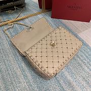 Fortok Valentino Garavani Rockstud Spike Bag Beige 24x6.5x16cm - 5