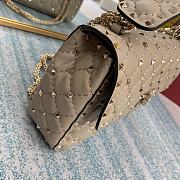 Fortok Valentino Garavani Rockstud Spike Bag Beige 24x6.5x16cm - 4