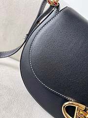 Fortok Valentino Garavani Ohval Small Shoulder Bag In Black Nappa Calfskin 26x13x6.5cm - 6